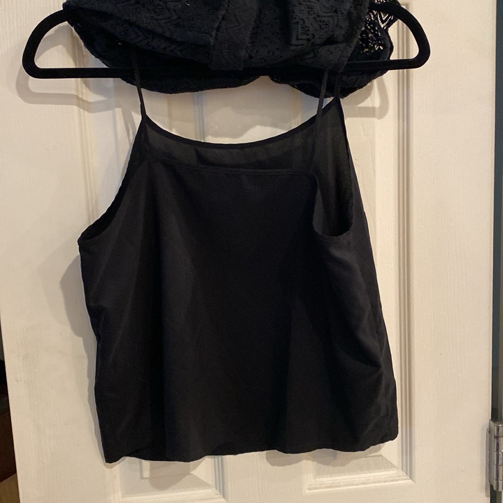 Banana Republic, Sleeveless Eyelet Tunic Size Small in Black, with Camisole  - Picture 6 of 11